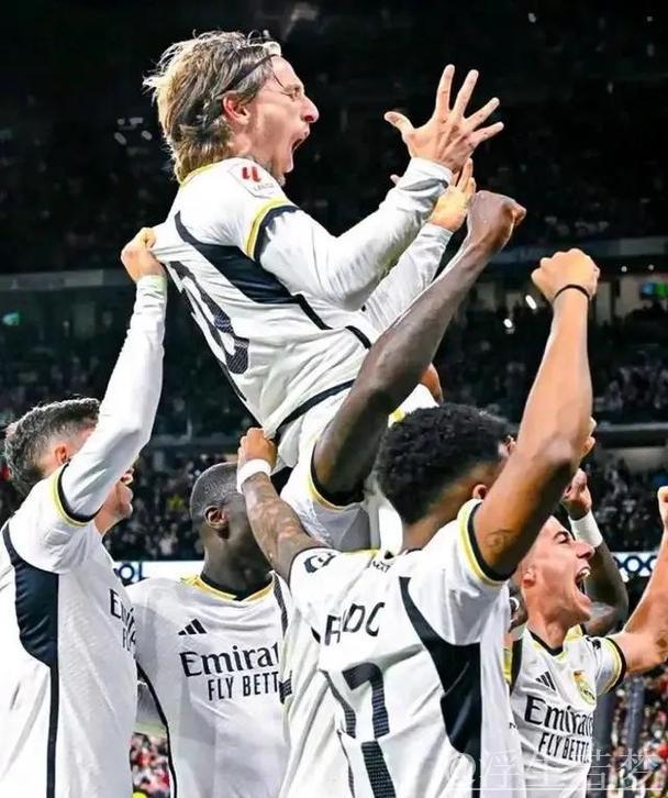 39岁魔笛更倾向离队而非续约,皇马或将再送走两人 39岁魔笛更倾向离队而非续约,皇马或将再送走两人