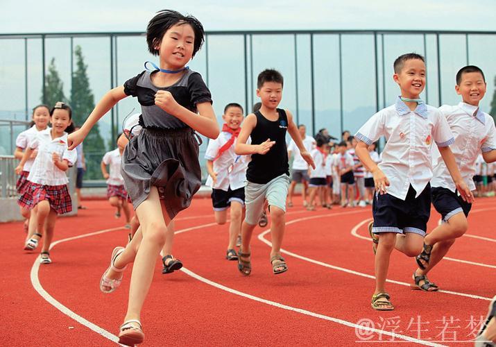 春日奔跑:大自然中的运动课堂 春日奔跑:大自然中的运动课堂